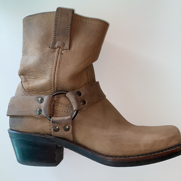 FRYE 8R Harness Boots sz 7 Very Good Used Condition - Picture 5 of 11